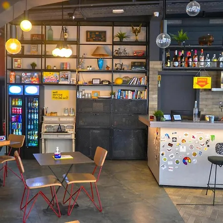 Hub Hostel *